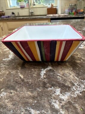 The Pampered Chef Multicolor Striped Square Serving Bowl